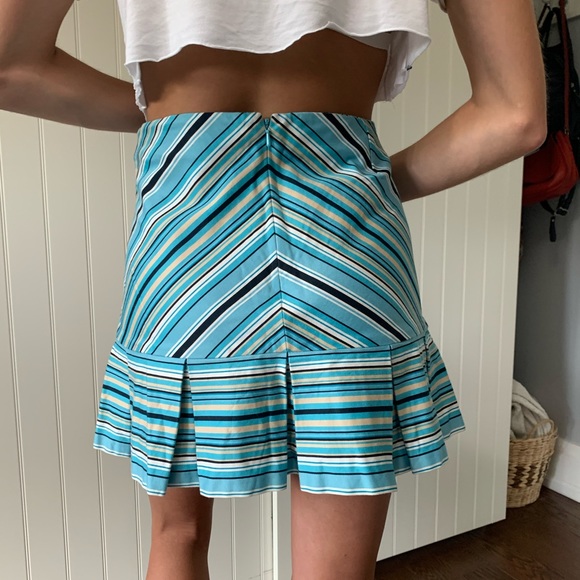 Tailored Mini Skirt - Picture 3 of 5